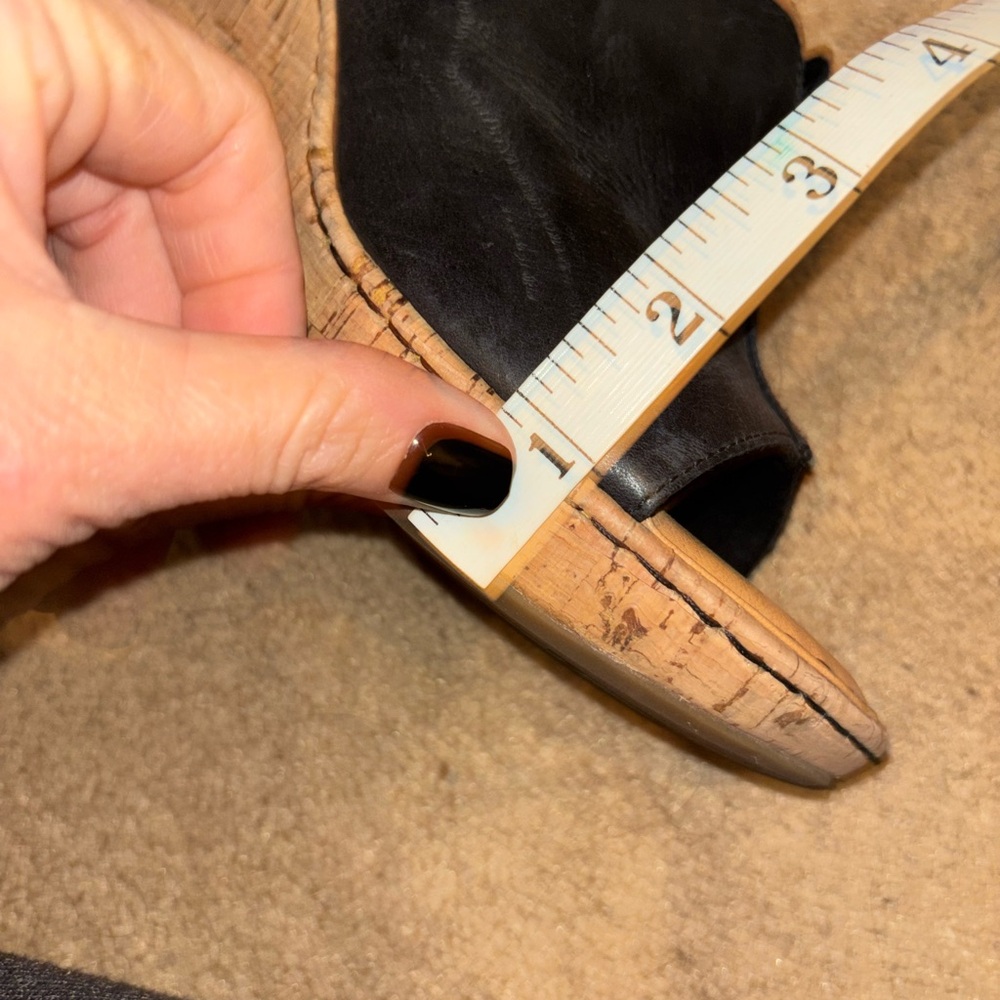 Born Women's Black Leather Mules - Picture 6 of 6
